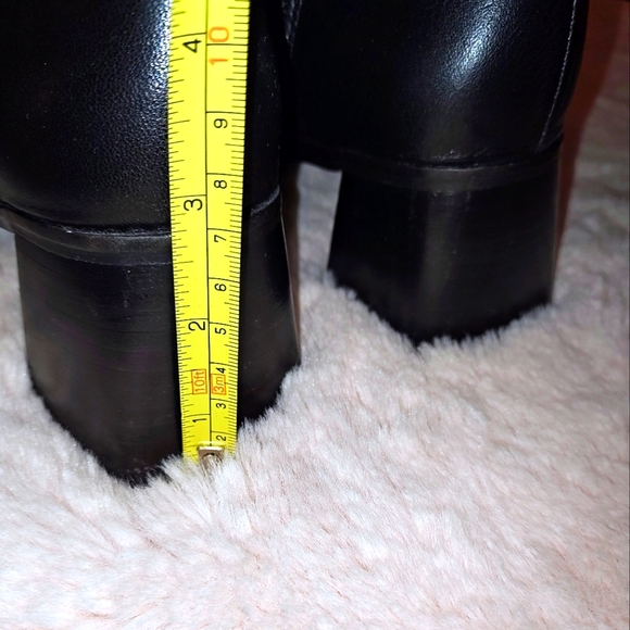 NWOB L'intervalle Leather Heeled Squared Boots - Picture 3 of 4